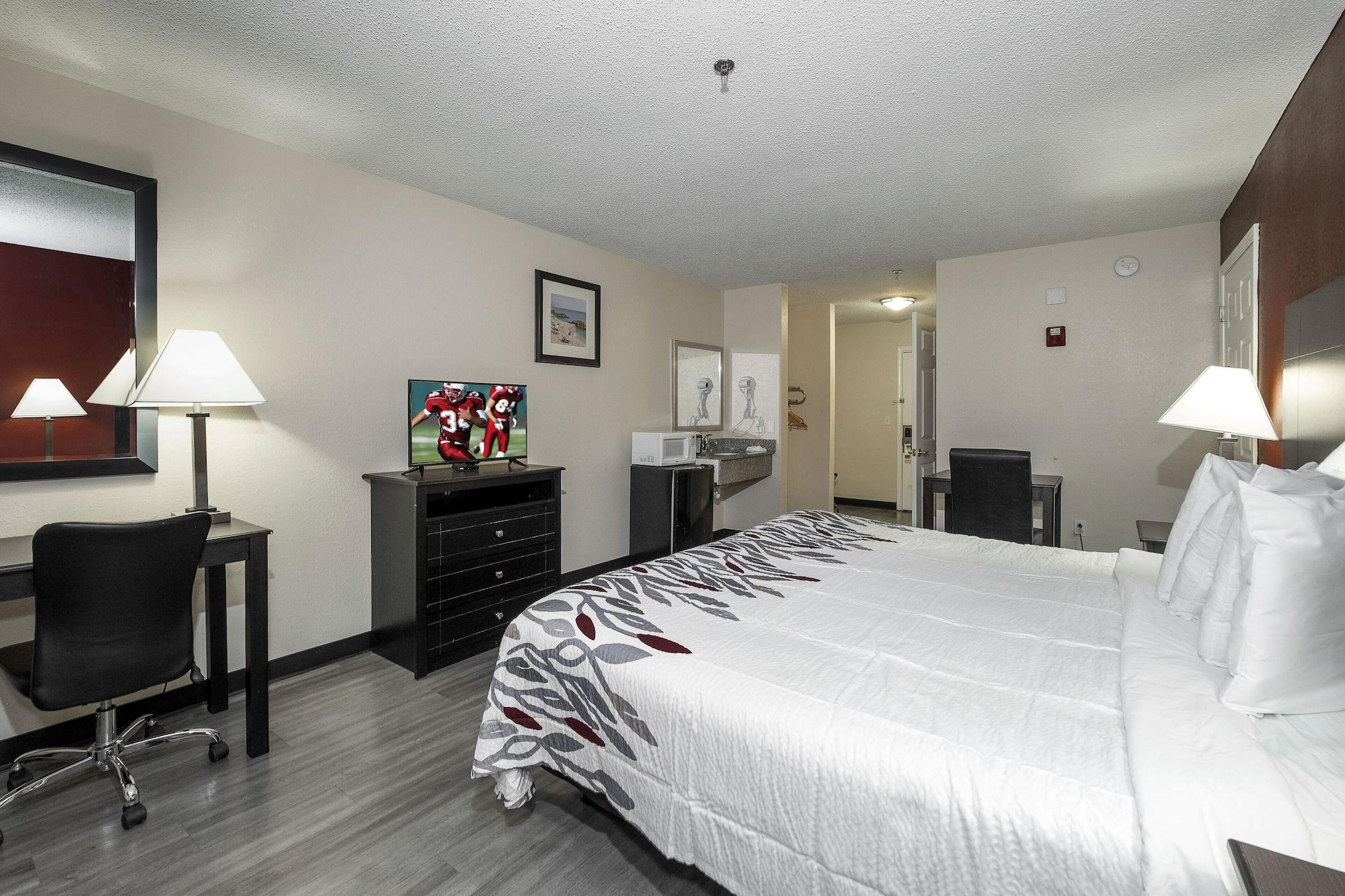 Red Roof Inn&Suites Pensacola-NAS Corry Exterior foto